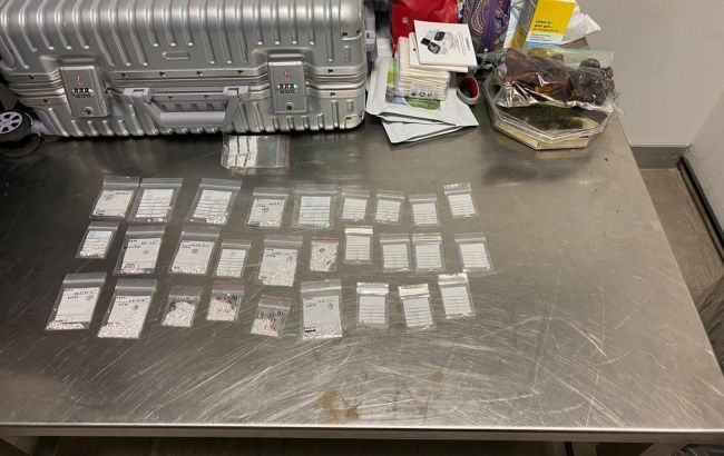 В "Борисполе" задержали партию бриллиантов на 17 млн гривен