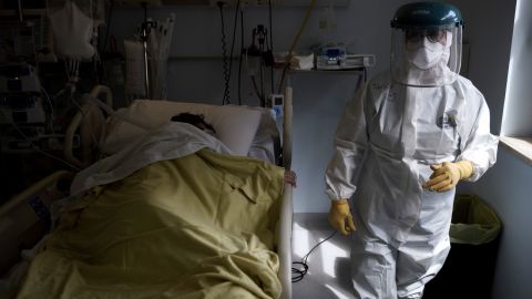 В Бразилии зафиксировали рекордную смертность от коронавируса