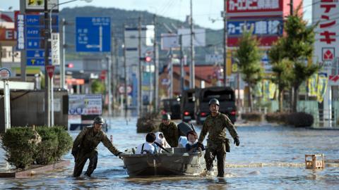 В Японии из-за стихийных бедствий погибли 347 человек