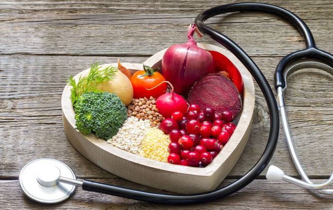 Знімають запалення і знижують холестерин: найкорисніші продукти для серця