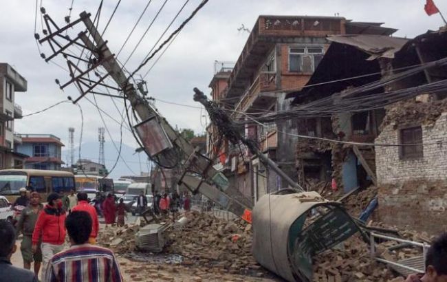 Землетрясение в Непале: число погибших превысило 2 тыс. человек