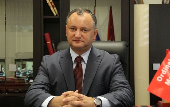 Додон созовет совет безопасности Молдовы из-за высылки российских дипломатов
