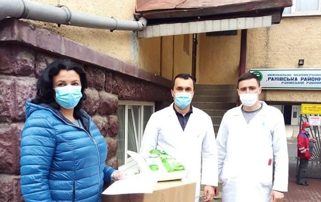 Фонд Порошенко передал в больницы Закарпатской области 8 аппаратов ИВЛ