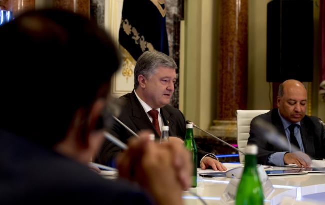 Порошенко вважає недостатнім зростання ВВП України