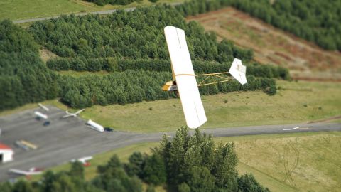 В Германии самолет врезался в башню аэропорта