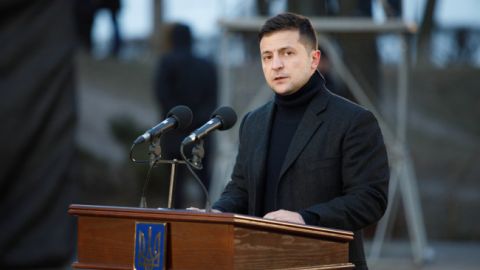 Зеленский объяснил, почему не мог говорить, что самолет МАУ сбили