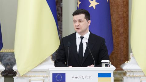 Зеленский хочет ПДЧ и назвал вступление в НАТО шансом завершить войну на Донбассе