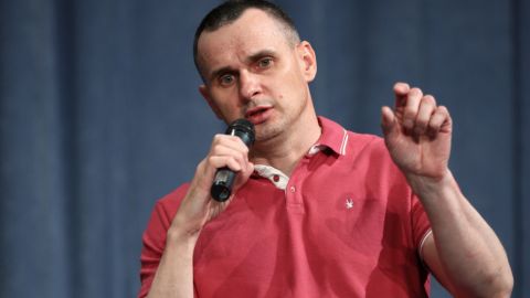 Сенцов "розніс" кадрову політику влади: поступове паплюження держави