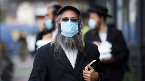 Україна пустить хасидів для паломництва в Умані