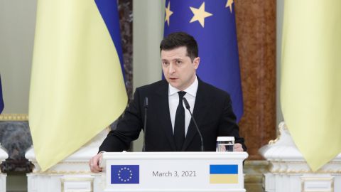 Зеленский о Covishield: не вижу оснований, чтобы уменьшать вакцинацию в Украине