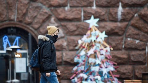 НАН прогнозує спадання захворюваності на COVID-19 до кінця грудня