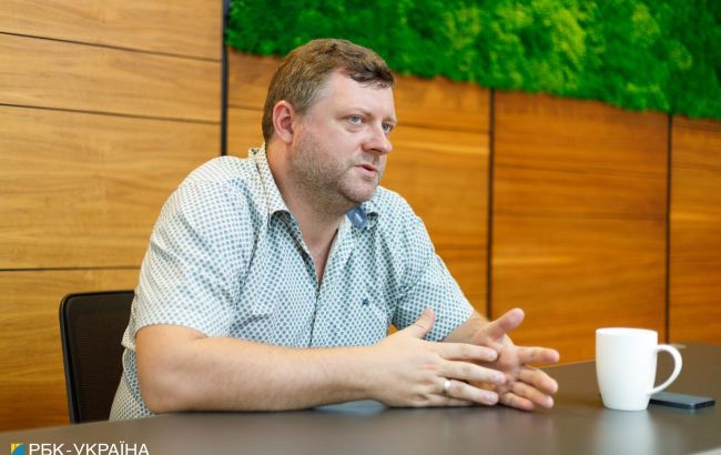 "Слуга народу" провела молодіжний табір у Скадовську: що відомо