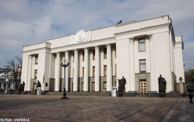 Рада приступила до закону Зеленського про референдум