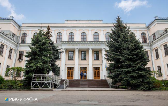 Минобразования хочет запретить коррупционерам избираться ректорами вузов