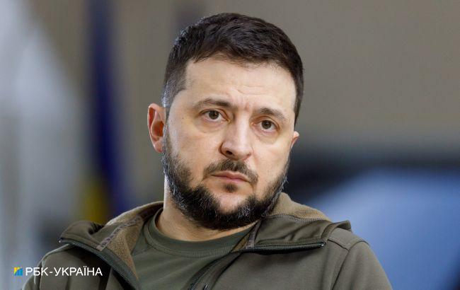 "Не совсем ко мне". Зеленский отреагировал на петицию разрешить выезд мужчин из Украины