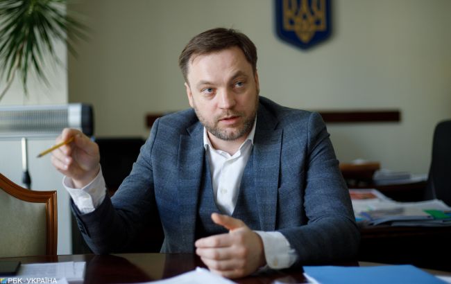 На дорогах Украины сократят количество блокпостов и упростят требования: детали