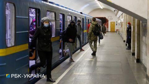Киевлянам рассказали, на сколько может подорожать проезд в метро