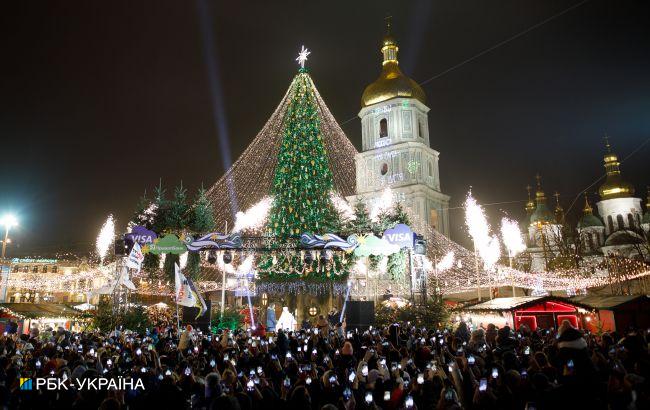 От Киева до Харькова: опубликован рейтинг самых красивых новогодних елок Украины