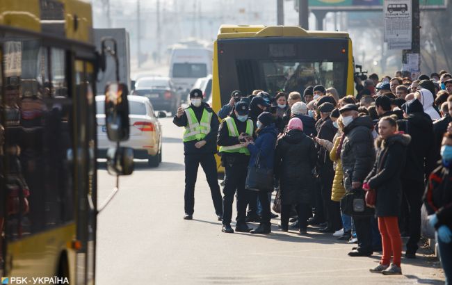 В Украине определили условия работы в час пик на период карантина