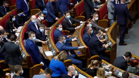 Свежий рейтинг партий: за кого украинцы проголосуют на парламентских выборах