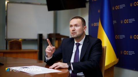 В Минобразования объяснили, почему в некоторых школах продлили учебный год