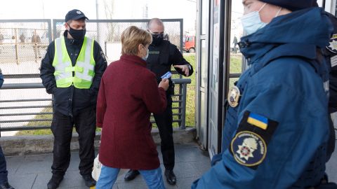 В Киеве нашли способ пользоваться транспортом без спецпропуска: новый лайфхак