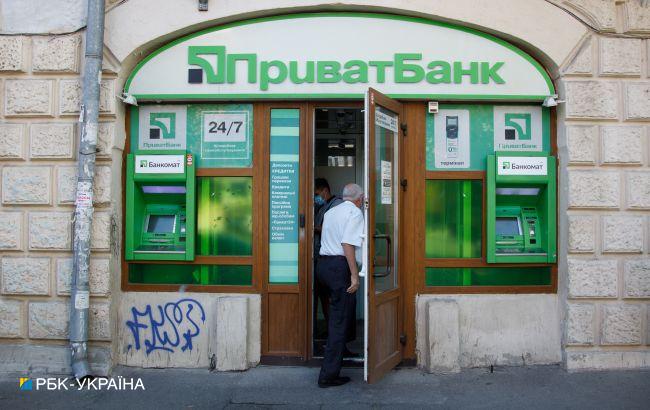 ПриватБанк продаст коллекторам 90 тысяч безнадежных кредитов украинцев