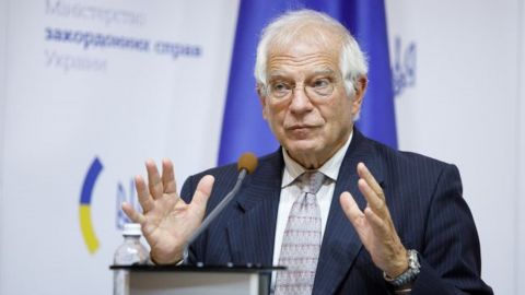 В ЄС заявили, що не готують санкції проти РФ через скупчення військ на кордоні України