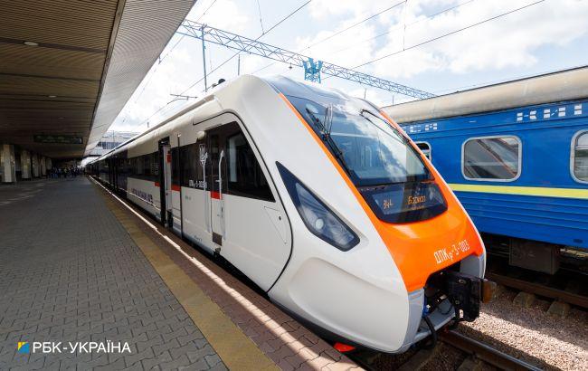 УЗ відновлює курсування потягу Київ-Варшава: графік