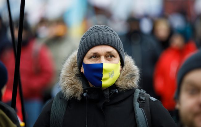 Новий адаптивний карантин почав діяти в Україні: що заборонено