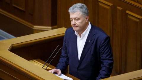 Порошенко розкритикував владу. Експерт вказав на шкоду таких заяв під час переговорів