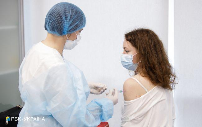 В Україні вакциновано від COVID понад 17 тисяч осіб