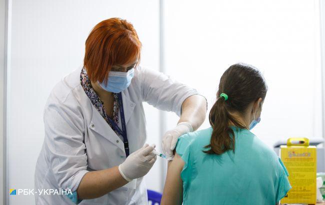 Еще более 128 тысяч украинцев получили COVID-прививки