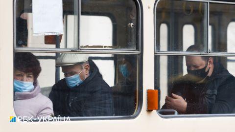 Штрафи за відсутність маски. Скільки доведеться заплатити: названі суми