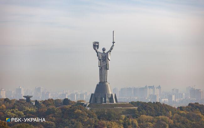 В Киеве переименуют монумент "Родина-мать"