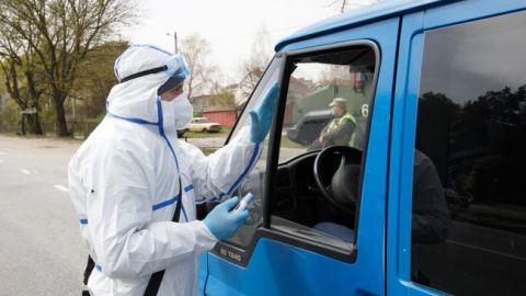 Во Франции планируют ввести карантин для путешественников