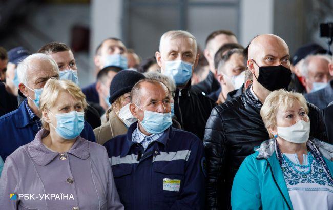 Медик рассказал, почему волну коронавируса в Украине уже не остановить