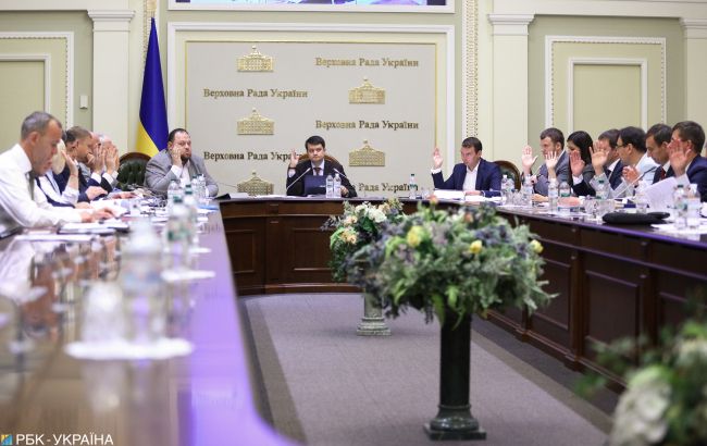 "Слуга народа" решила, кому и сколько мест дать в комитетах