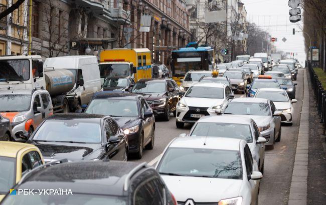 В Украине изменился сбор при регистрации автомобилей: сколько нужно платить в 2022 году