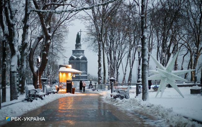 Україну накриє мокрий сніг та дощ: прогноз погоди на завтра