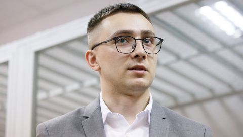 Суд отказался выпустить Стерненко из СИЗО