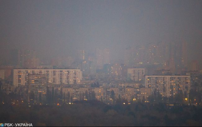 Смог в Киеве не связан с пожаром в Чернобыльской зоне, - ГСЧС