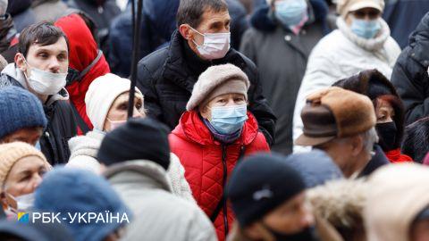 В Украине могут ввести ревакцинацию для людей от 60 лет: что это значит