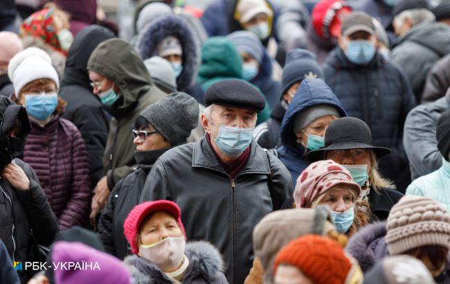 Спад випадків. НАН прогнозує трохи більше 7 тисяч COVID-заражень на добу до кінця місяця