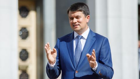 Бюджет передбачає закупівлю 4 млн доз вакцини від COVID-19, - Разумков