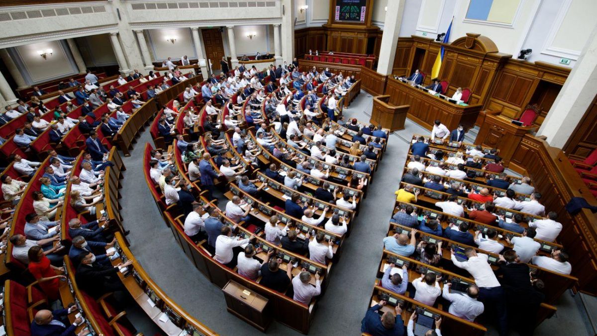 Парламент сделал первый шаг к утверждению большого Герба, - Корниенко