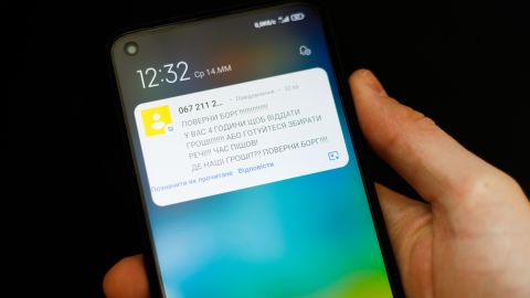 Донимают коллекторы по поводу чужого долга? Эти советы помогут от них избавиться