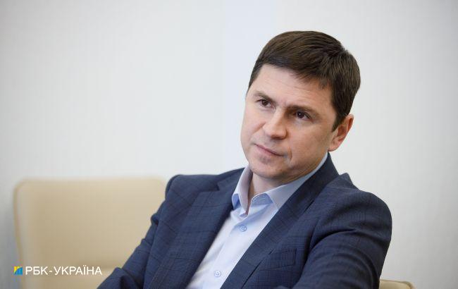 Подоляк про ситуацію в Києві: росіяни використали майже всі свої ресурси, але атаки відбиті