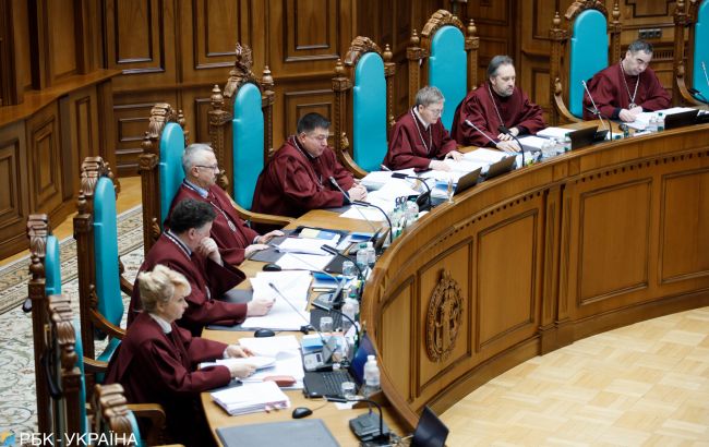 Рада попросила Венеціанську комісію оцінити законопроекти про діяльність КСУ