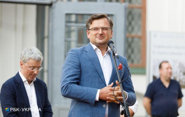 Кулеба о безвизе с Британией: эта стена должна быть разрушена